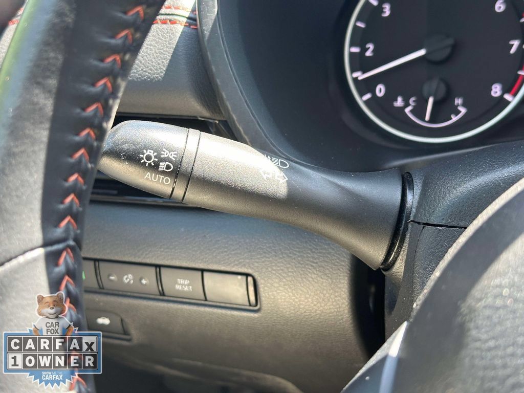 Used 2024 Nissan Sentra SR w/ SR Premium Package FWD image 27