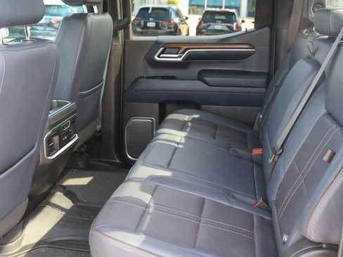 Used 2023 Chevrolet Silverado 1500 High Country w/ Technology Package image 17