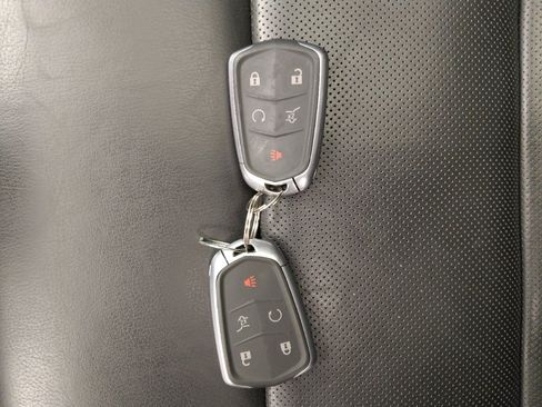 Used 2019 Cadillac XT4 Premium Luxury image 32