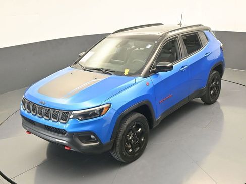 Used 2023 Jeep Compass Trailhawk w/ Trailhawk Elite Group image 56