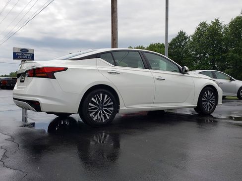 Used 2023 Nissan Altima 2.5 SV FWD image 5