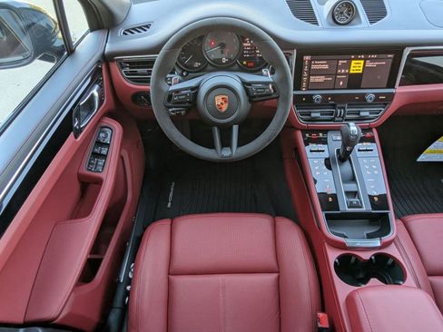 New 2026 Porsche Macan S image 15