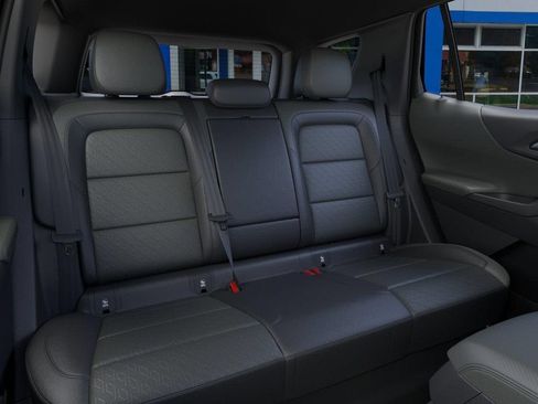 New 2027 Chevrolet Equinox LT w/ Convenience Package II FWD image 17