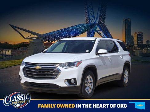 Used 2020 Chevrolet Traverse LT FWD image 3