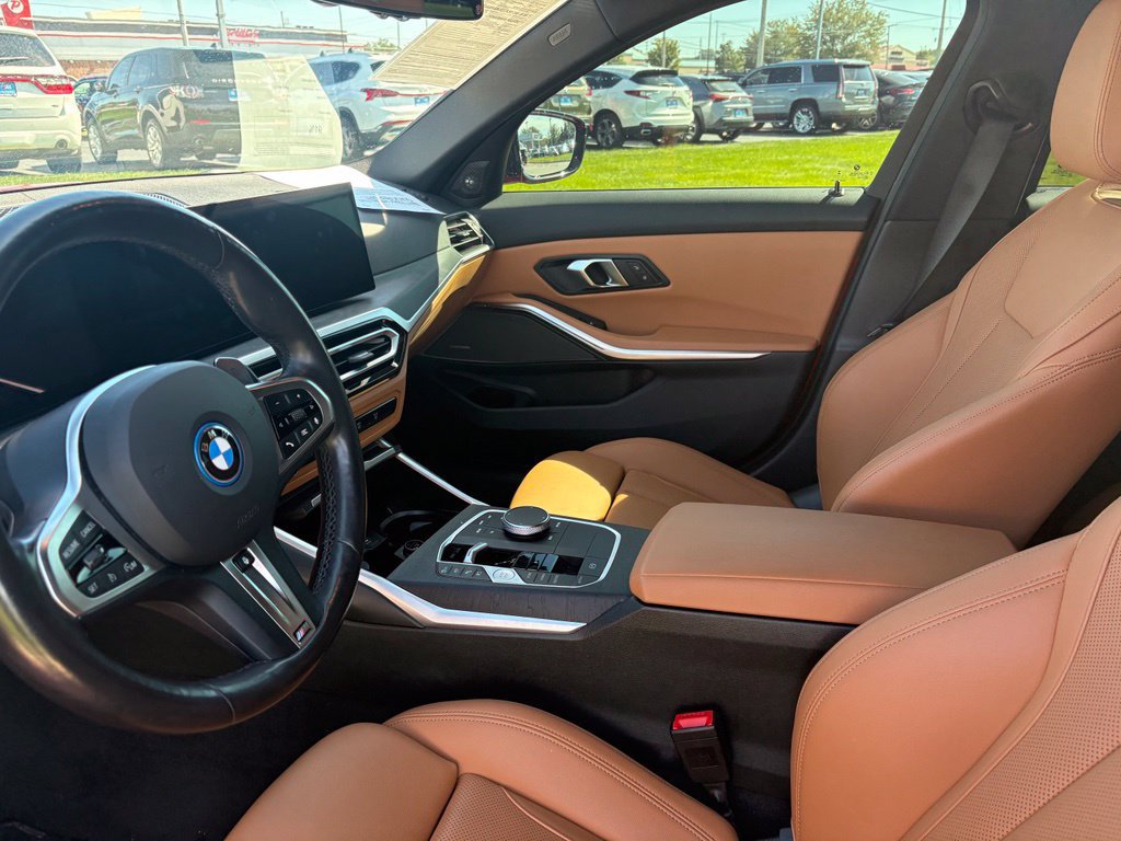 Used 2024 BMW 330e xDrive w/ Premium Package AWD/4WD image 5