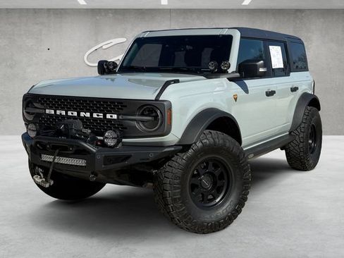 Certified 2022 Ford Bronco Badlands w/ Sasquatch Package image 1