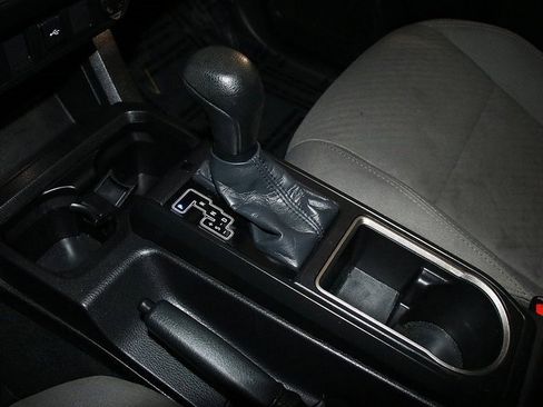 Used 2023 Toyota Tacoma SR image 21