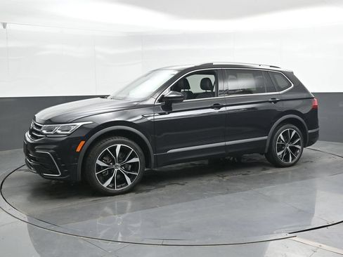 Used 2022 Volkswagen Tiguan SEL R-Line AWD/4WD image 8