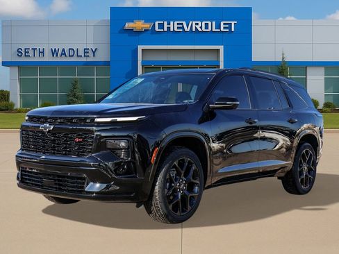 New 2026 Chevrolet Traverse RS w/ LPO, Floor Liner Package FWD image 3
