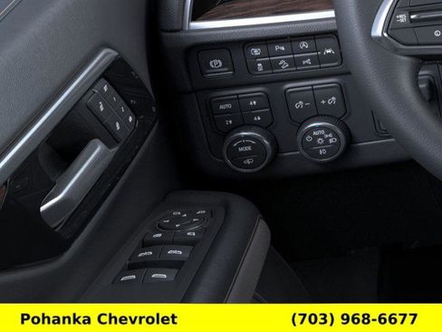 New 2026 Chevrolet Suburban Premier AWD/4WD image 22