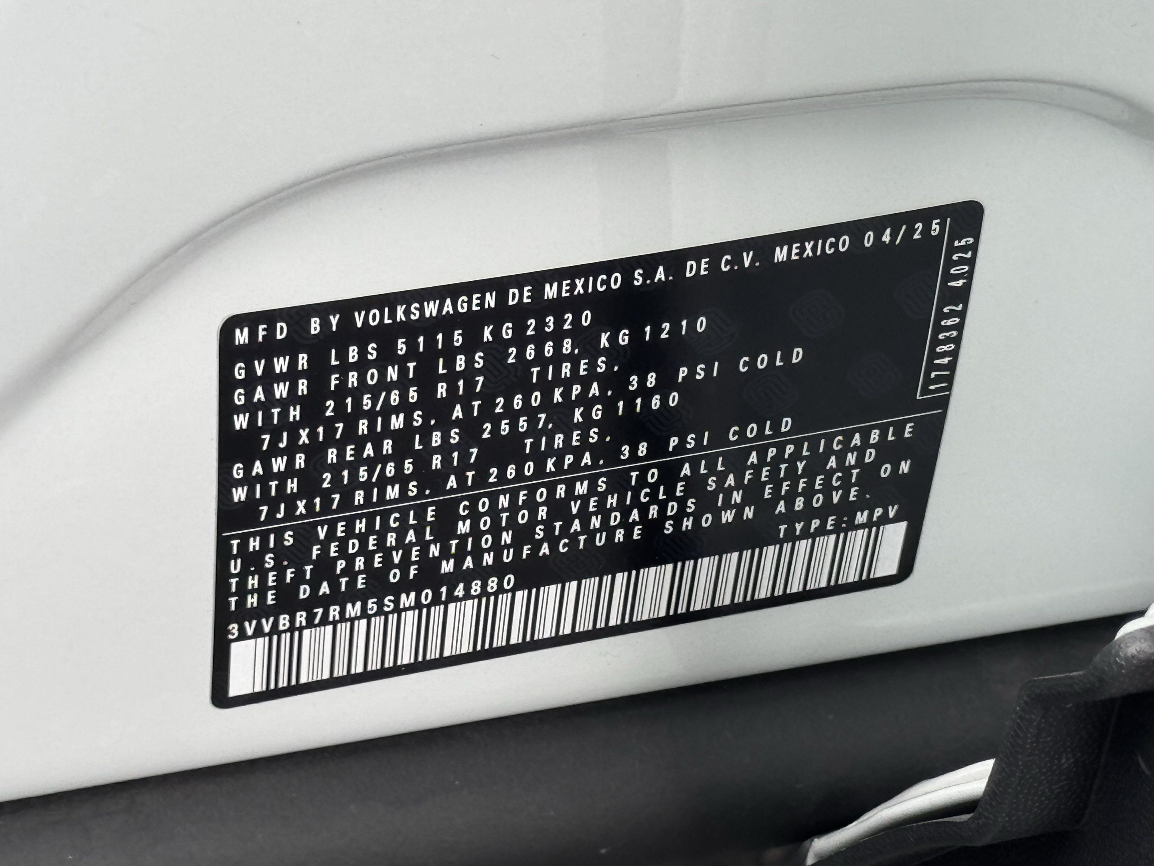 Certified 2025 Volkswagen Tiguan S AWD/4WD image 37