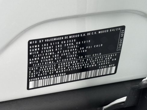 Used 2025 Volkswagen Tiguan S AWD/4WD image 37