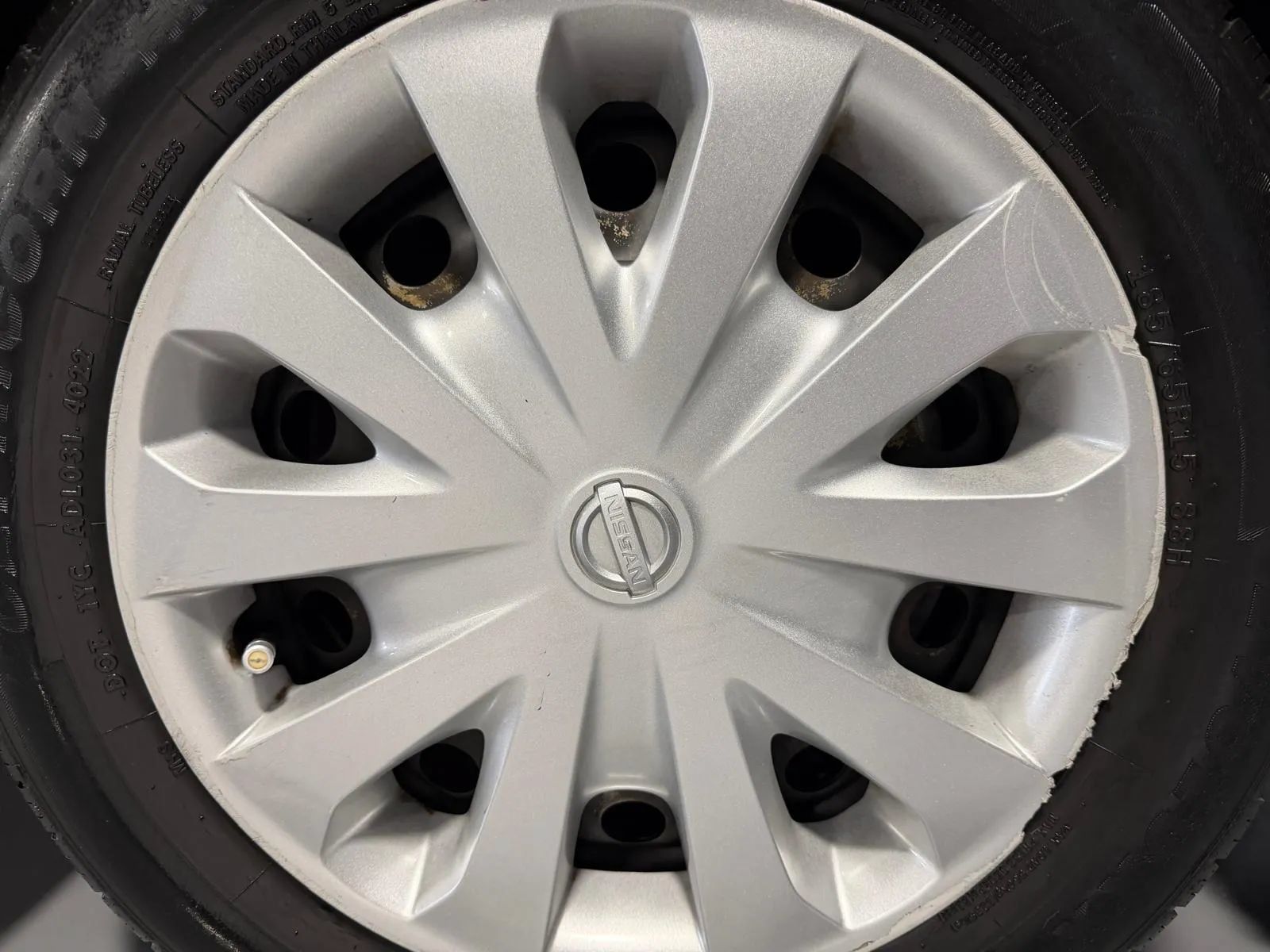 Used 2019 Nissan Versa S Plus FWD image 10