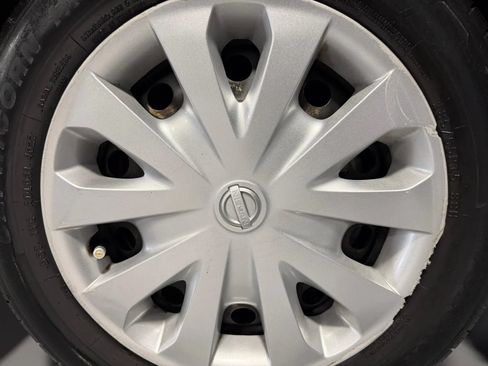 Used 2019 Nissan Versa S Plus FWD image 10