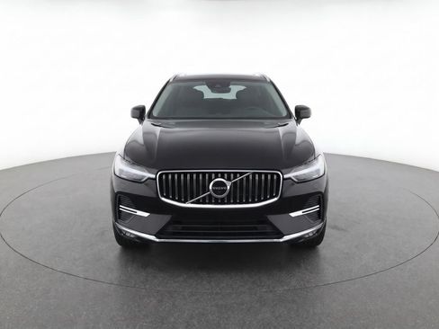 Certified 2023 Volvo XC60 B5 Plus w/ Climate Package AWD/4WD image 5