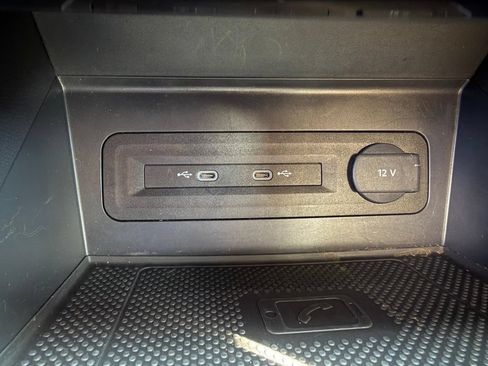 Used 2023 Volkswagen Atlas SE AWD/4WD image 38