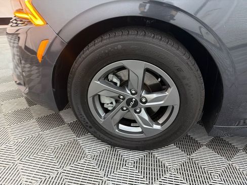 Used 2022 Kia K5 LXS image 12