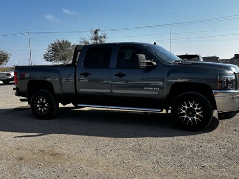 Used 2012 Chevrolet Silverado 2500 LT w/ Convenience Package AWD/4WD image 20