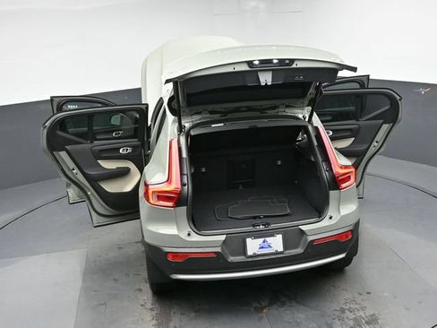 Used 2025 Volvo XC40 B5 Ultra w/ Climate Package AWD/4WD image 50