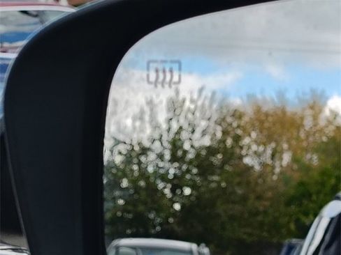 Used 2020 Nissan Murano SV image 11