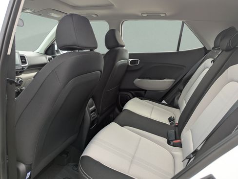 New 2026 Hyundai Venue SEL FWD image 13