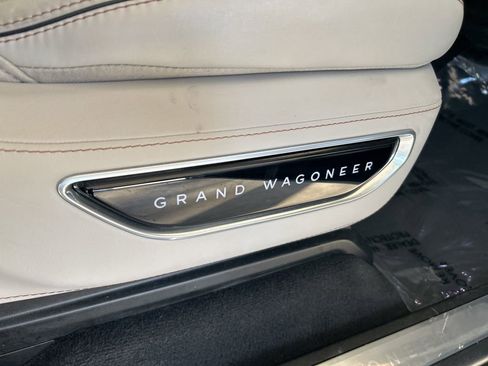 Used 2023 Jeep Grand Wagoneer L Series II image 29
