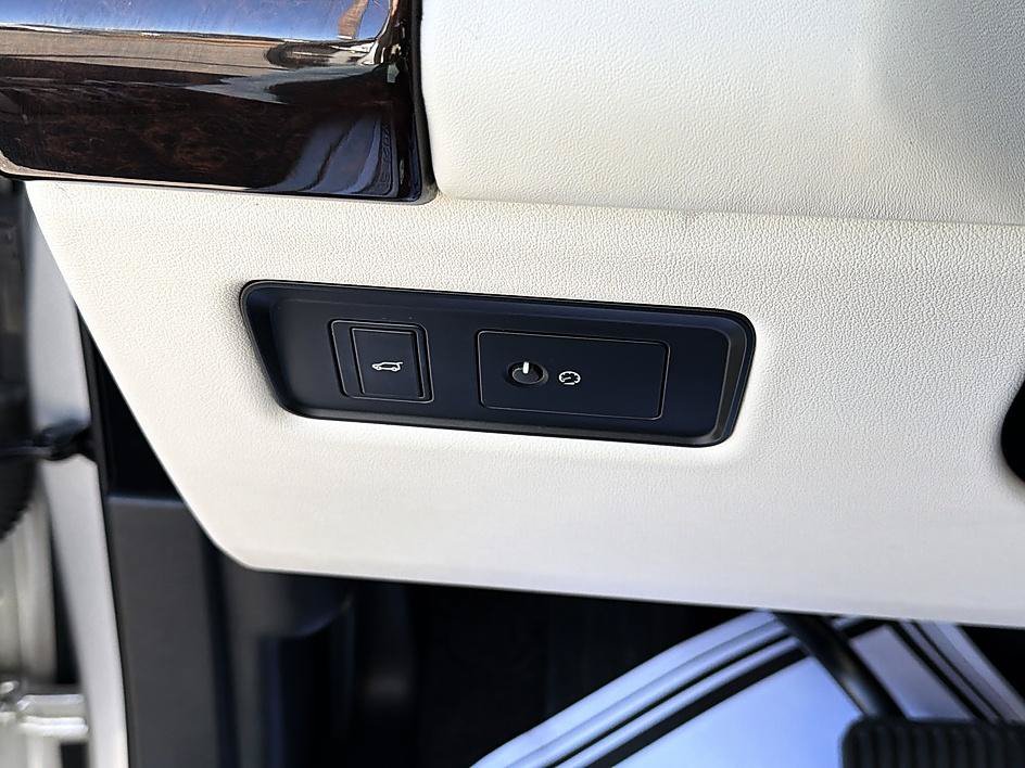 Used 2019 Land Rover Range Rover Supercharged AWD/4WD image 26