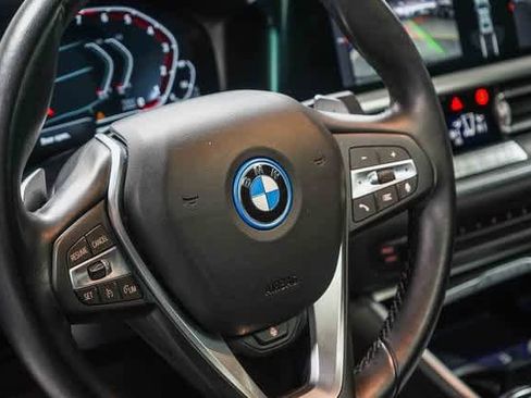 Used 2022 BMW 330e w/ Premium Package image 21