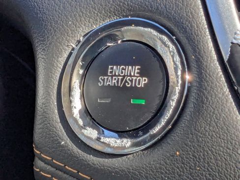 Used 2019 Chevrolet Trax LT w/ LT Convenience Package image 28