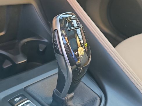 Used 2020 BMW X2 xDrive28i w/ Premium Package image 16