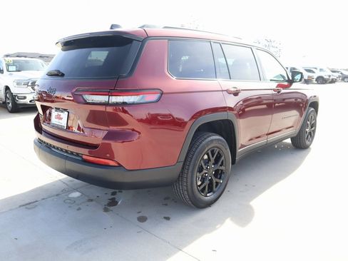New 2025 Jeep Grand Cherokee L Altitude image 22