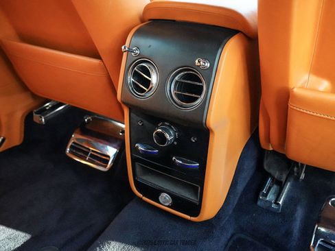 Used 2020 Rolls-Royce Cullinan AWD/4WD image 63