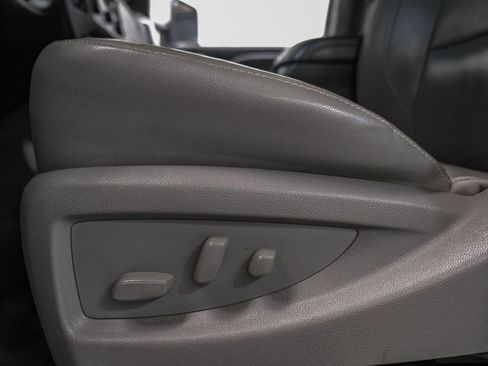 Used 2019 GMC Sierra 3500 SLT w/ Duramax Plus Package AWD/4WD image 26