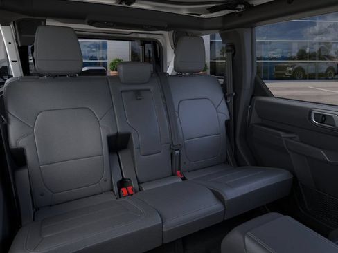 New 2026 Ford Bronco Outer Banks w/ Sasquatch Package AWD/4WD image 21