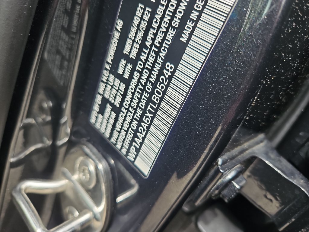 Certified 2026 Porsche Macan AWD/4WD image 14