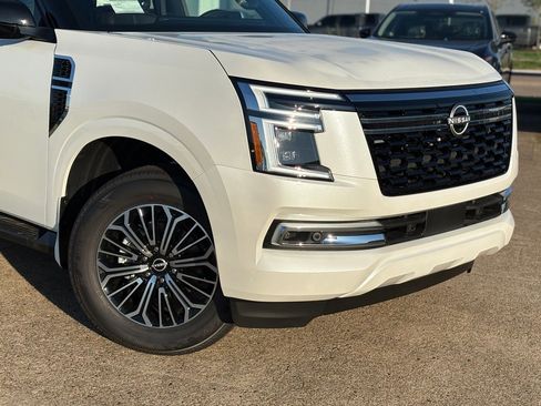 New 2026 Nissan Armada SL w/ Captain's Chari Seat Package image 10