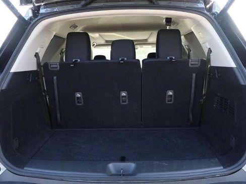 Certified 2025 Nissan Pathfinder SV w/ SV Premium Package FWD image 7