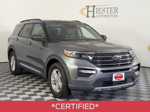 Used 2022 Ford Explorer XLT w/ Equipment Group 202A RWD image 2