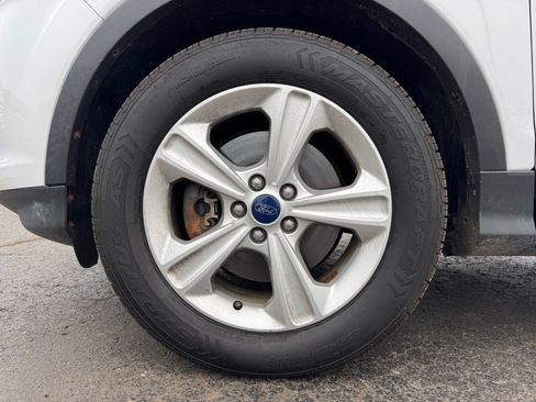Used 2016 Ford Escape SE AWD/4WD image 13