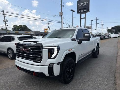 Used 2025 GMC Sierra 2500 AT4 w/ AT4 Premium Plus Package AWD/4WD image 4