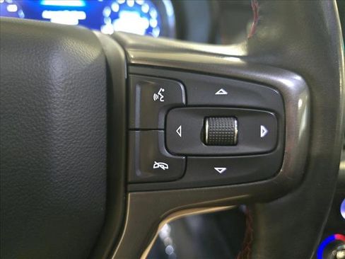 Used 2022 Chevrolet Suburban RST w/ Luxury Package image 20