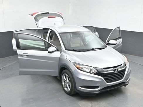 Used 2017 Honda HR-V LX image 47