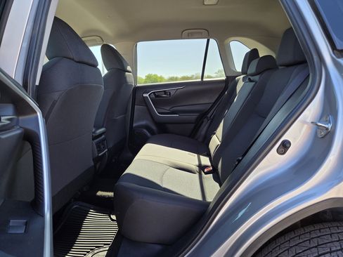 Used 2024 Toyota RAV4 LE image 14