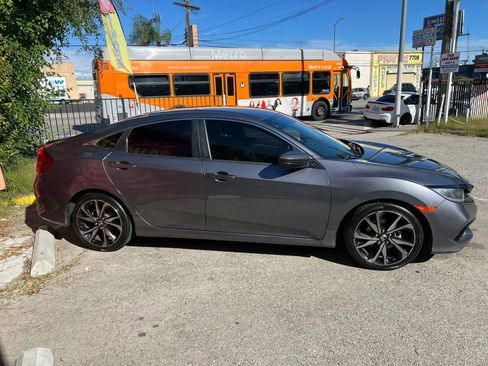 Used 2019 Honda Civic Sport image 5