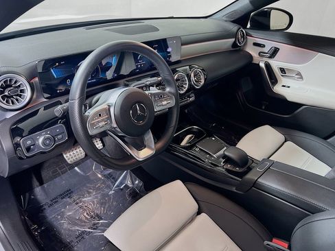 Used 2022 Mercedes-Benz CLA 35 AMG 4MATIC image 9