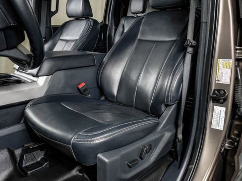 Used 2022 Ford F250 Lariat w/ Tremor Off-Road Package image 29