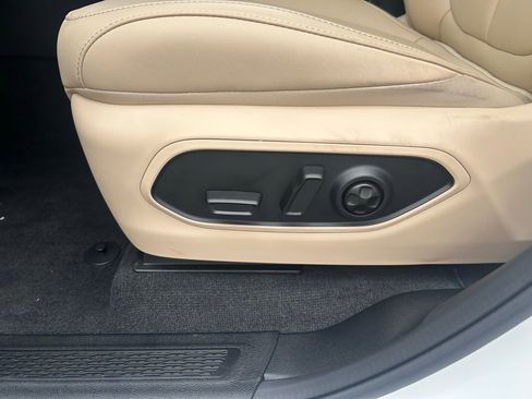 New 2026 Jeep Grand Cherokee L Limited image 21