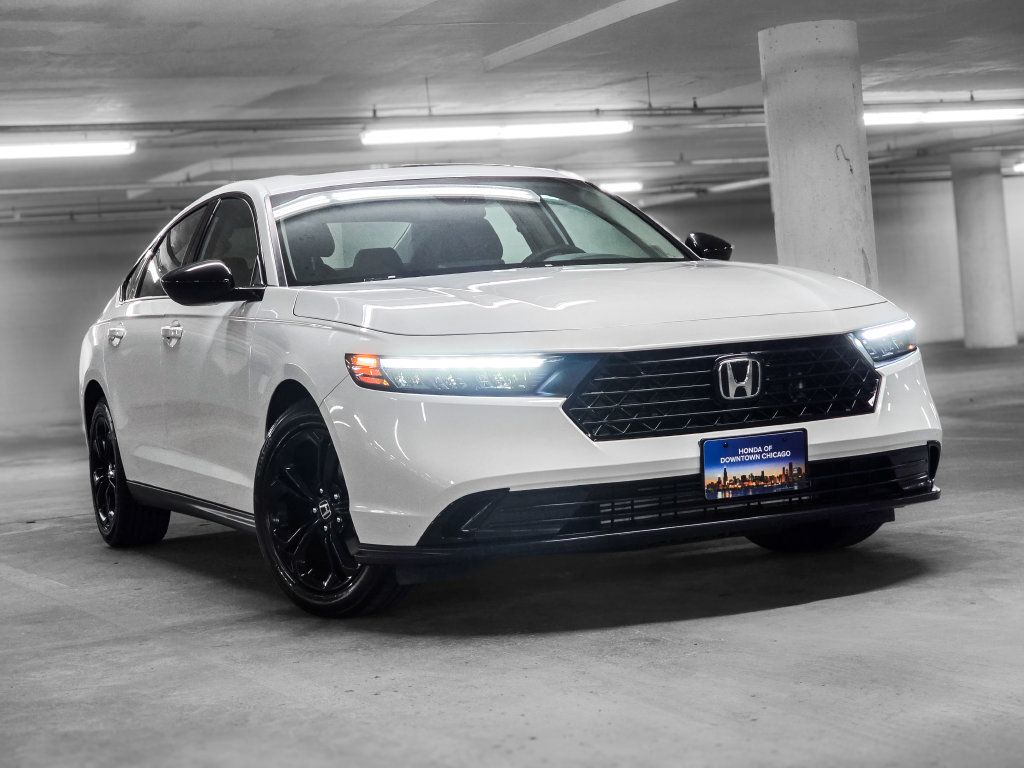 Used 2025 Honda Accord SE image 4