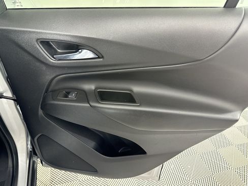 Used 2020 Chevrolet Equinox LT w/ Sport Edition FWD image 26