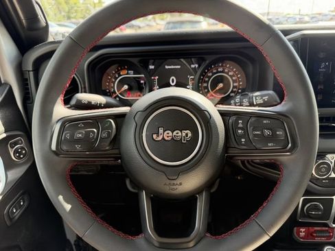 Used 2024 Jeep Wrangler Unlimited Rubicon w/ Safety Group AWD/4WD image 15